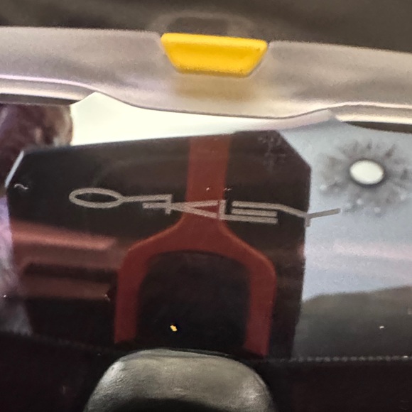 NEW !  Oakley Black and Yellow Men's Glasses / SHARP ! - Picture 8 of 8